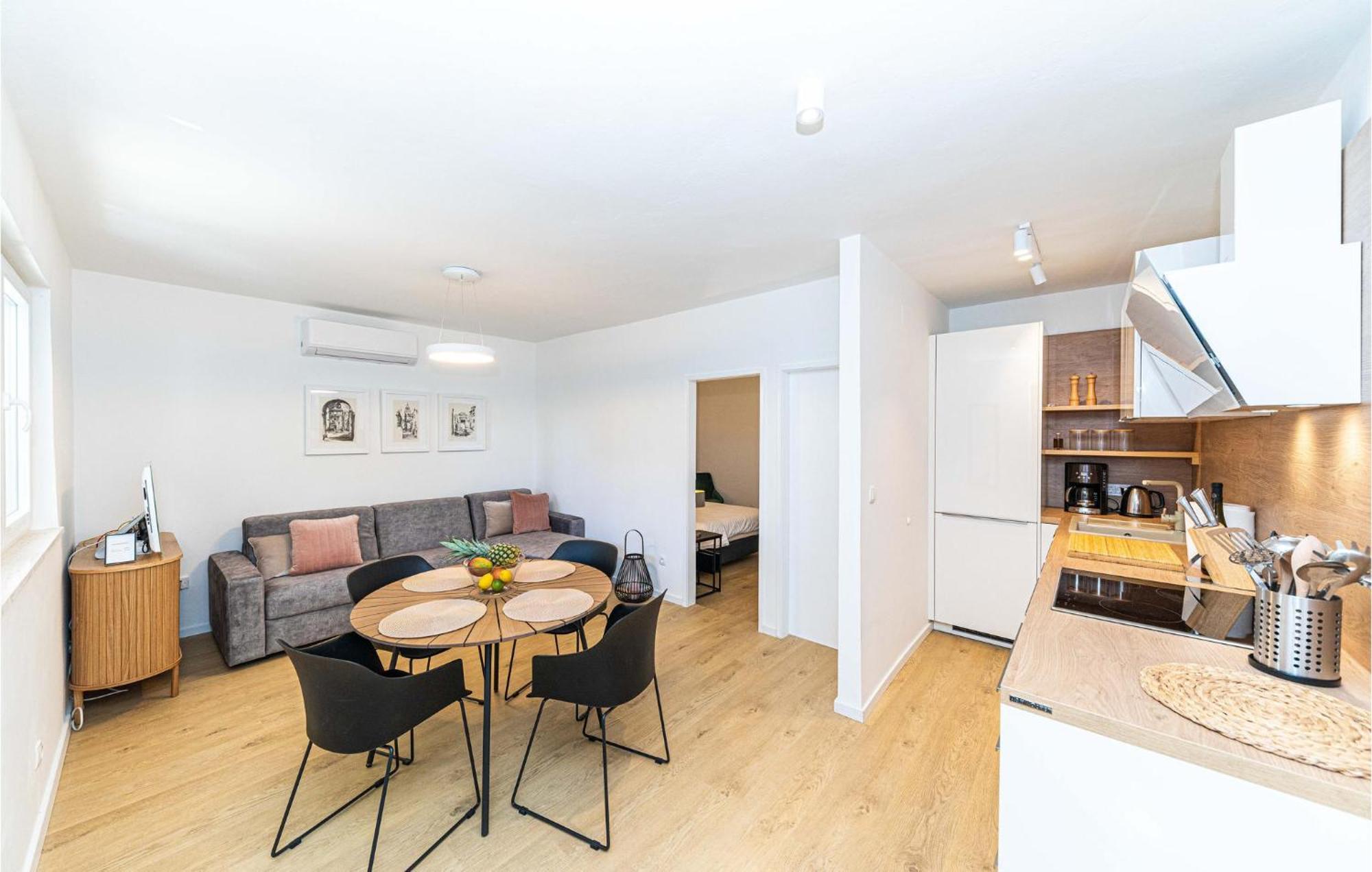 3 Bedroom Lovely Home In יאדריה מראה חיצוני תמונה